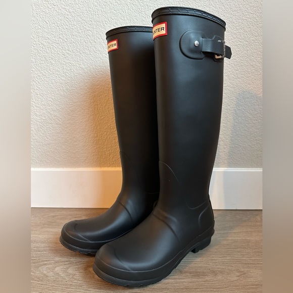 Hunter Original Tall Rain Boots in Black - Picture 1 of 7